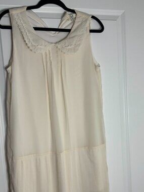 Urban Behavior Cream Lace Collar Sleeveless Dress – Size Medium
